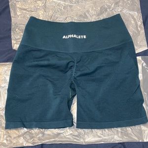 Alphalete amplify shorts